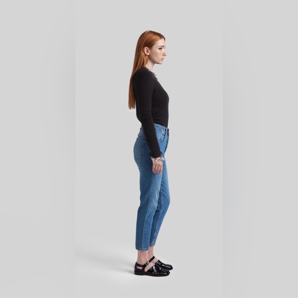Decade Studio NWT Momo Jeans 31